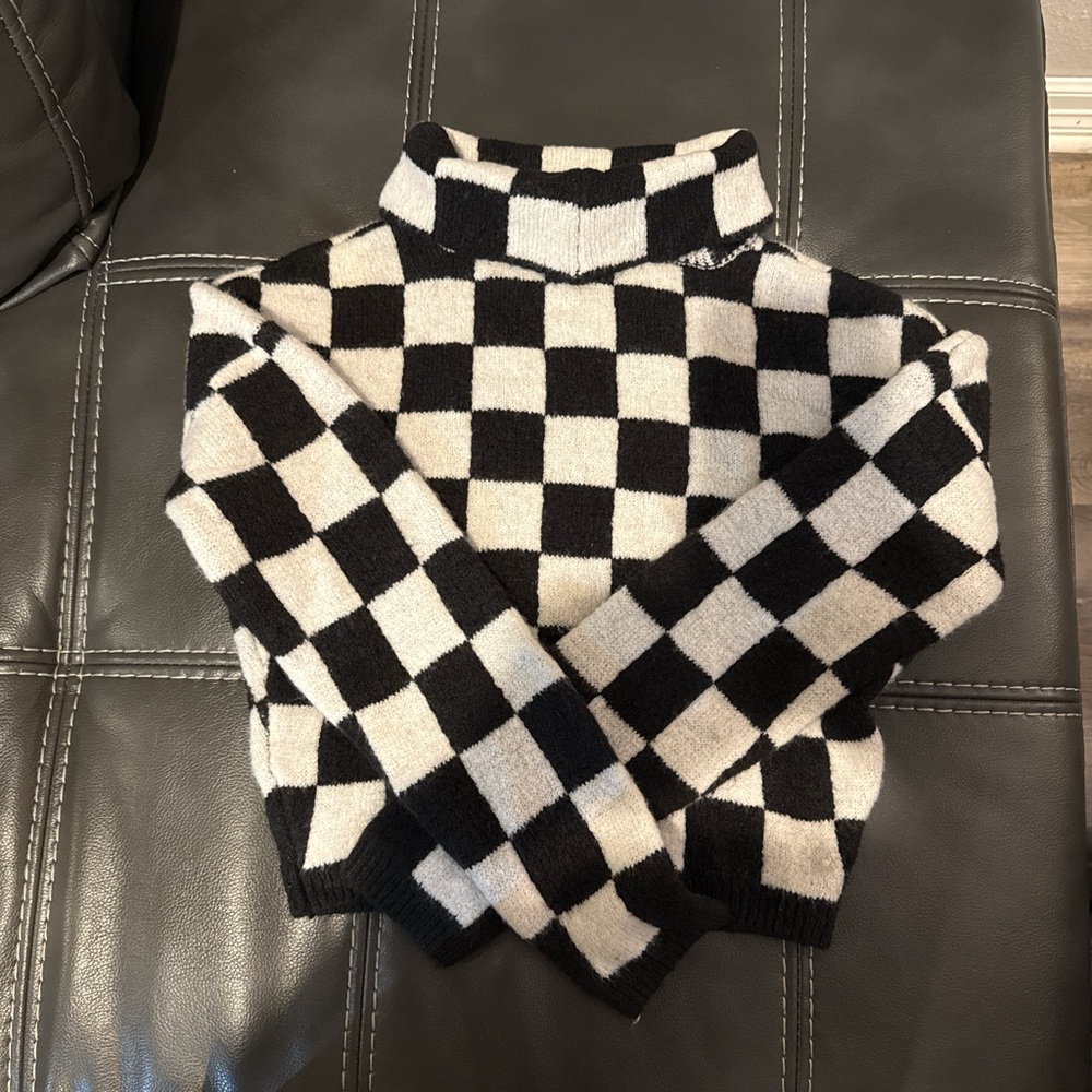 NOBO Black and White Checkered Turtleneck Sweater